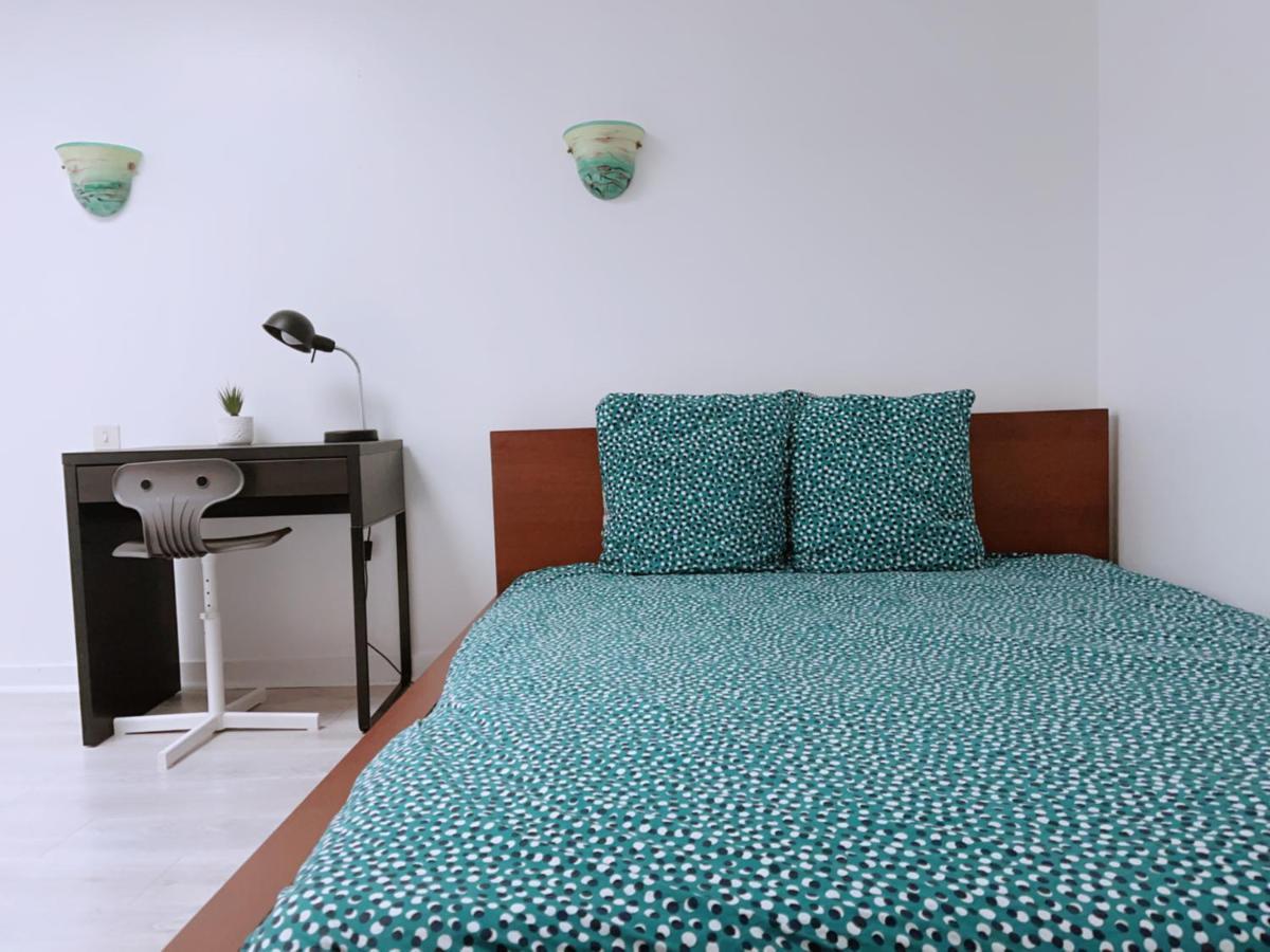 Apt 67M2 Hyper Centre: 2 Chambres, Cuisine Tv Wifi Fontenay-le-Comte Exteriör bild